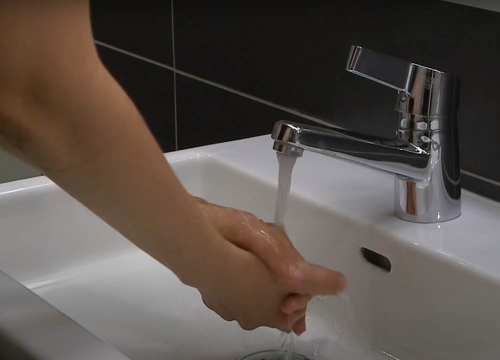 Pravilno pranje i brisanje ruku | Lepa i srećna