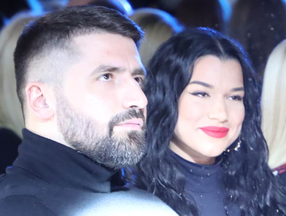 Porodila se žena Nikole Rađena Milica Ristić | Lepa i srećna