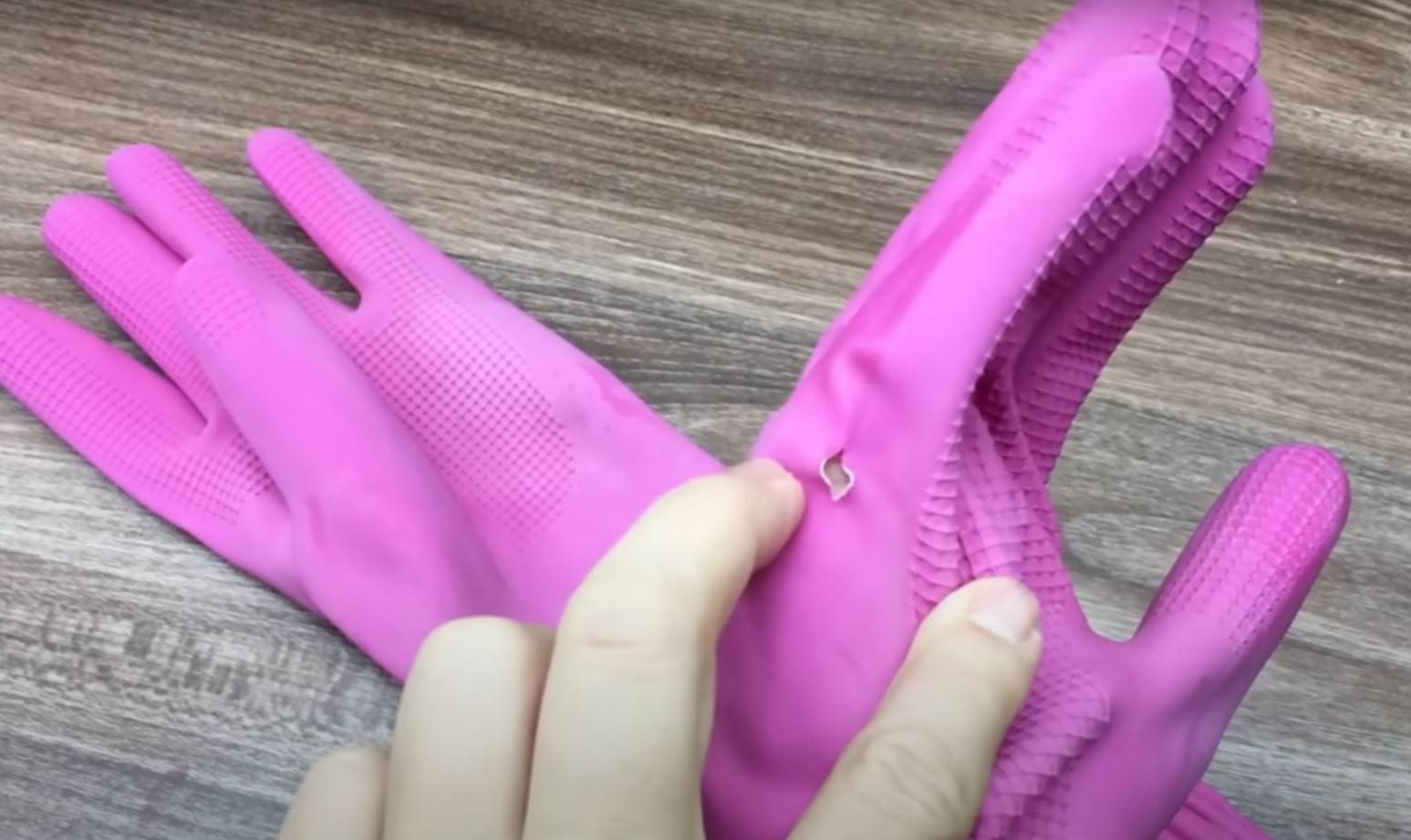Kako iskoristiti pocepanu gumenu rukavicu za sudove | Lepa i srećna