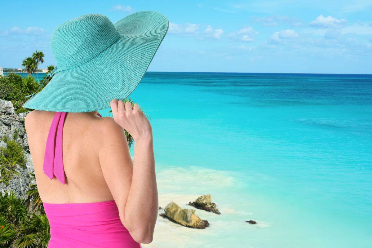 Tankini kupaći iz 2000 se vraća u modu za leto 2025 | Lepa i srećna