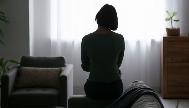 Neutešna majka (56) platila samoubistvo: Izgubila sina jedinca na način koji se ne može ni zamisliti