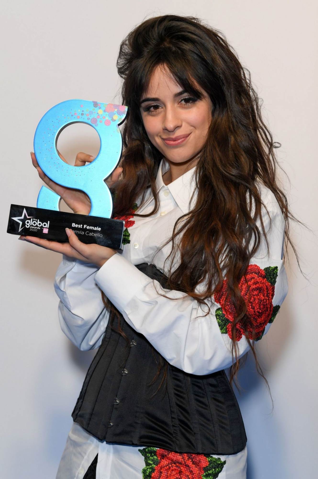 Pevačica Kamila Kabejo besna zbog slike sa stomakom