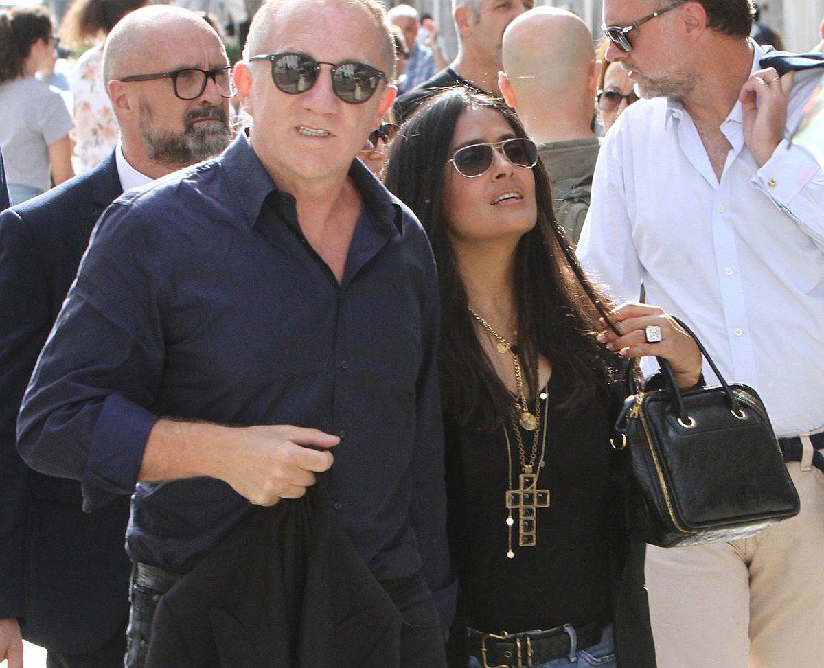 salma hajek muz fransoa anri pino 0385009426.jpg