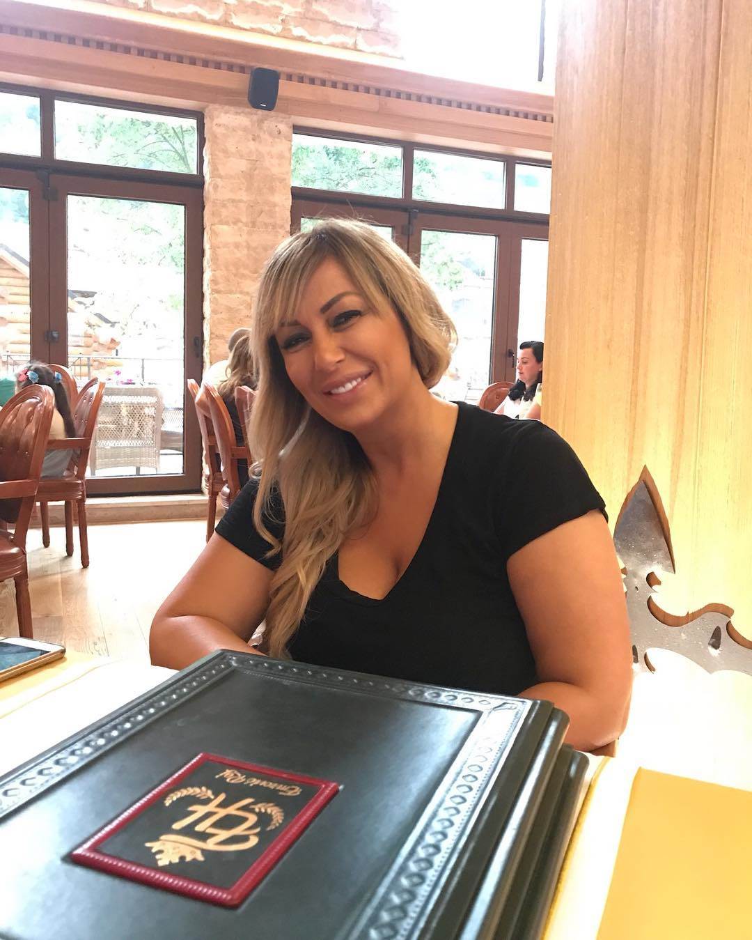 elma sinanovic 3.jpg