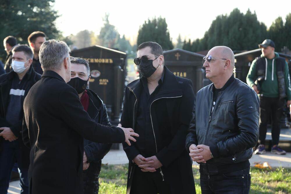sahrana marinka rokvica aco pejovic.jpg