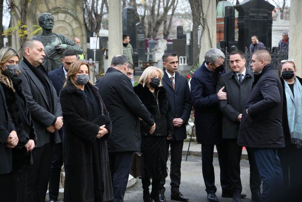 Estrada na sahrani Milutina Mrkonjica