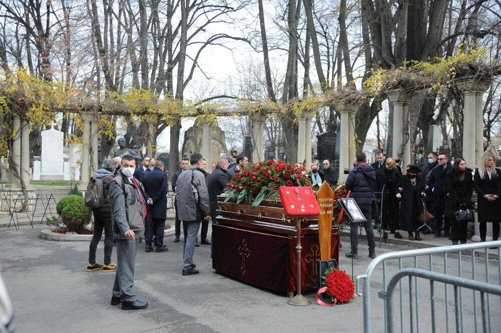 Estrada na sahrani Milutina Mrkonjica