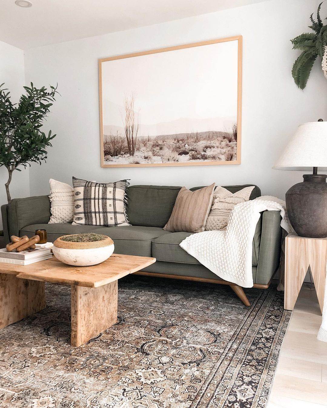 Stan uredjen u bez tonovima