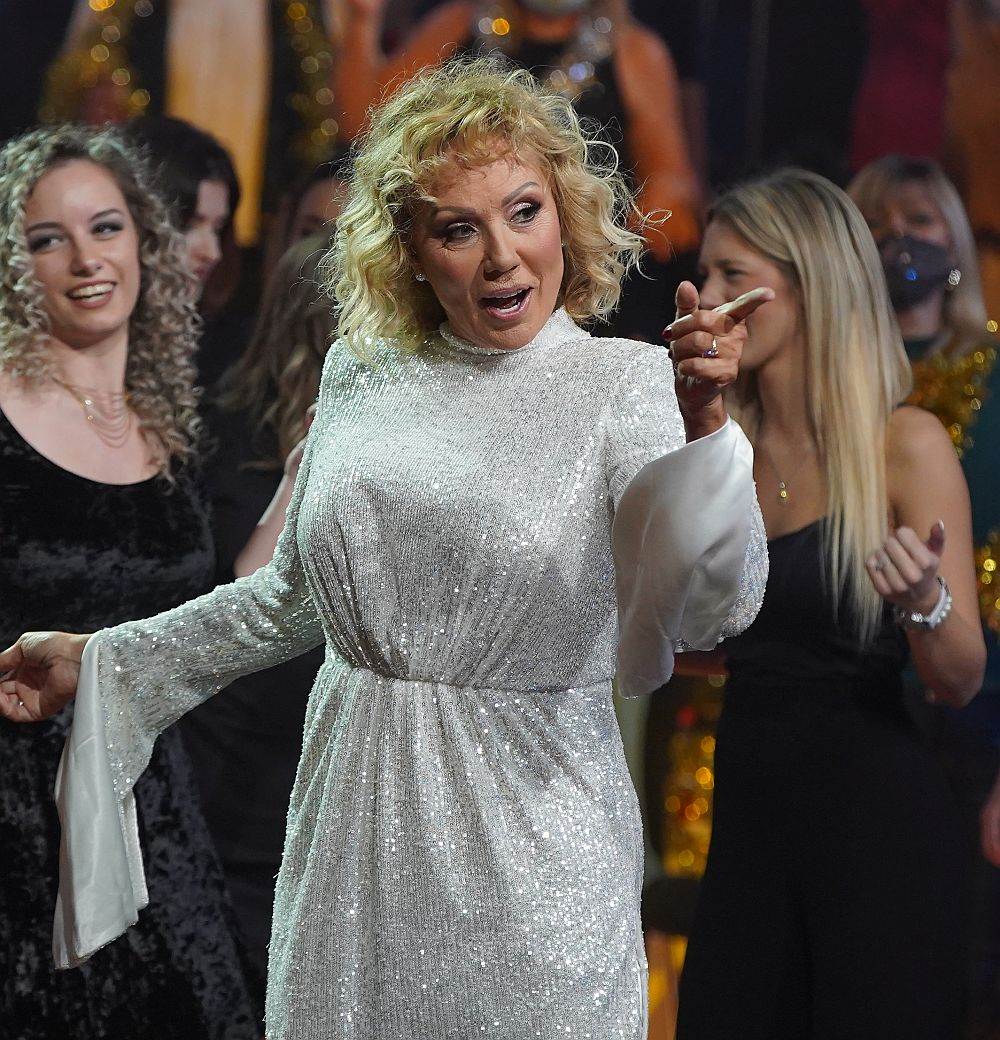 Lepa Brena