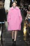 Trend ružičastog kaputa