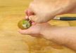 Najbrža voćna salata: kako da iseckate grožđe, dinju i jagode a da kuhinja ostane uredna (FOTO+VIDEO)