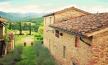 NAJLEPŠA RUSTIČNA KUĆA U ITALIJI: dom od kamena i drveta sa čarobnim pogledom i starinskom kuhinjom (FOTO)