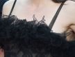 NI ZABRANE NISU POMOGLE! PENELOPE KRUZ ZASENILA SVE DAME NA CRVENOM TEPIHU: crna seksi haljina osvojila i Kanski festival i ceo Internet (FOTO)