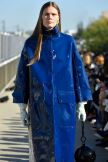 PANTONE PLAVA ULTRAMARIN BOJA ZA 2020: kako modni kreatori predlažu da nosite najmoderniju boju (FOTO)