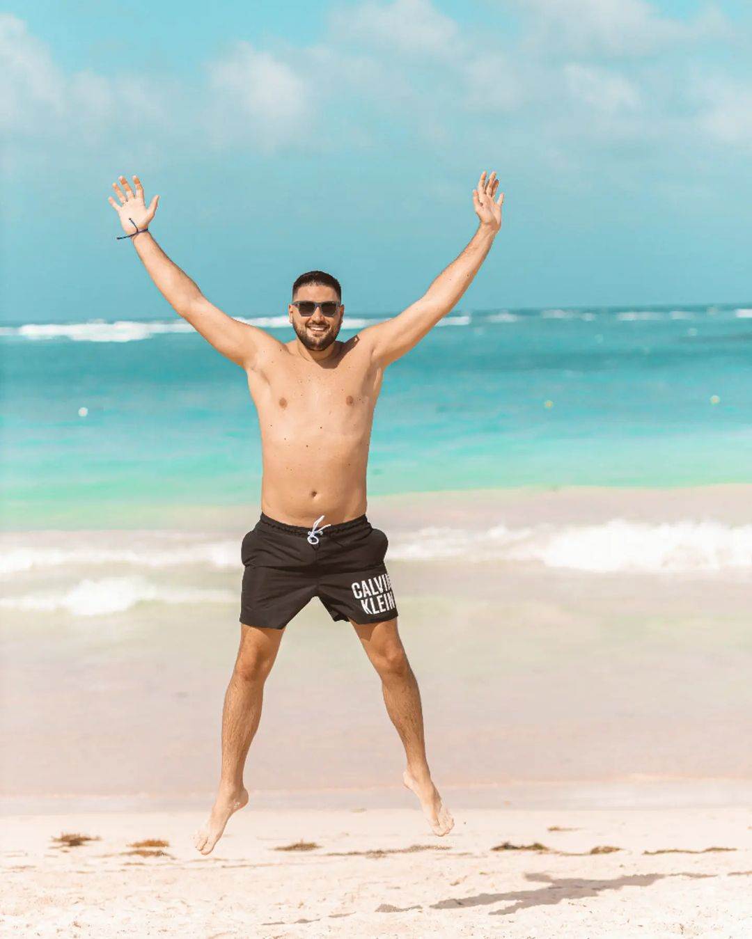 ljuba perucica uživa na maldivima