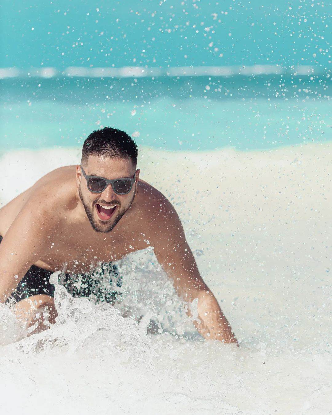 ljuba perucica uživa na maldivima