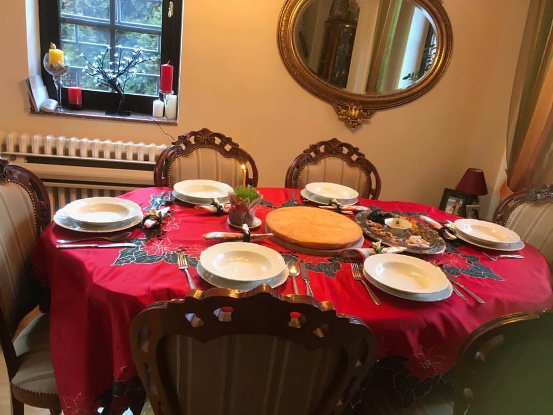 Goci Lazarević se udvaraju mlađi muškarci