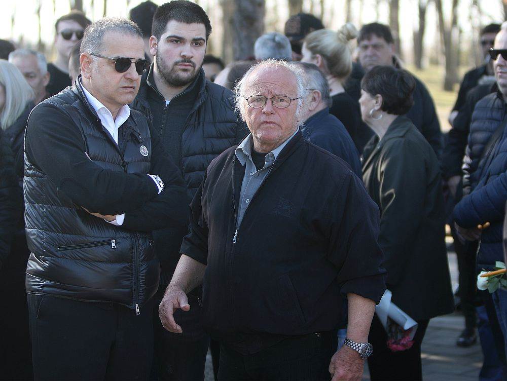 sahrana divne karleuse