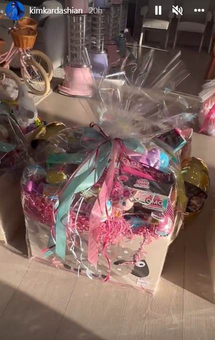 jaja za uskrs kim kardasijan 2.jpg