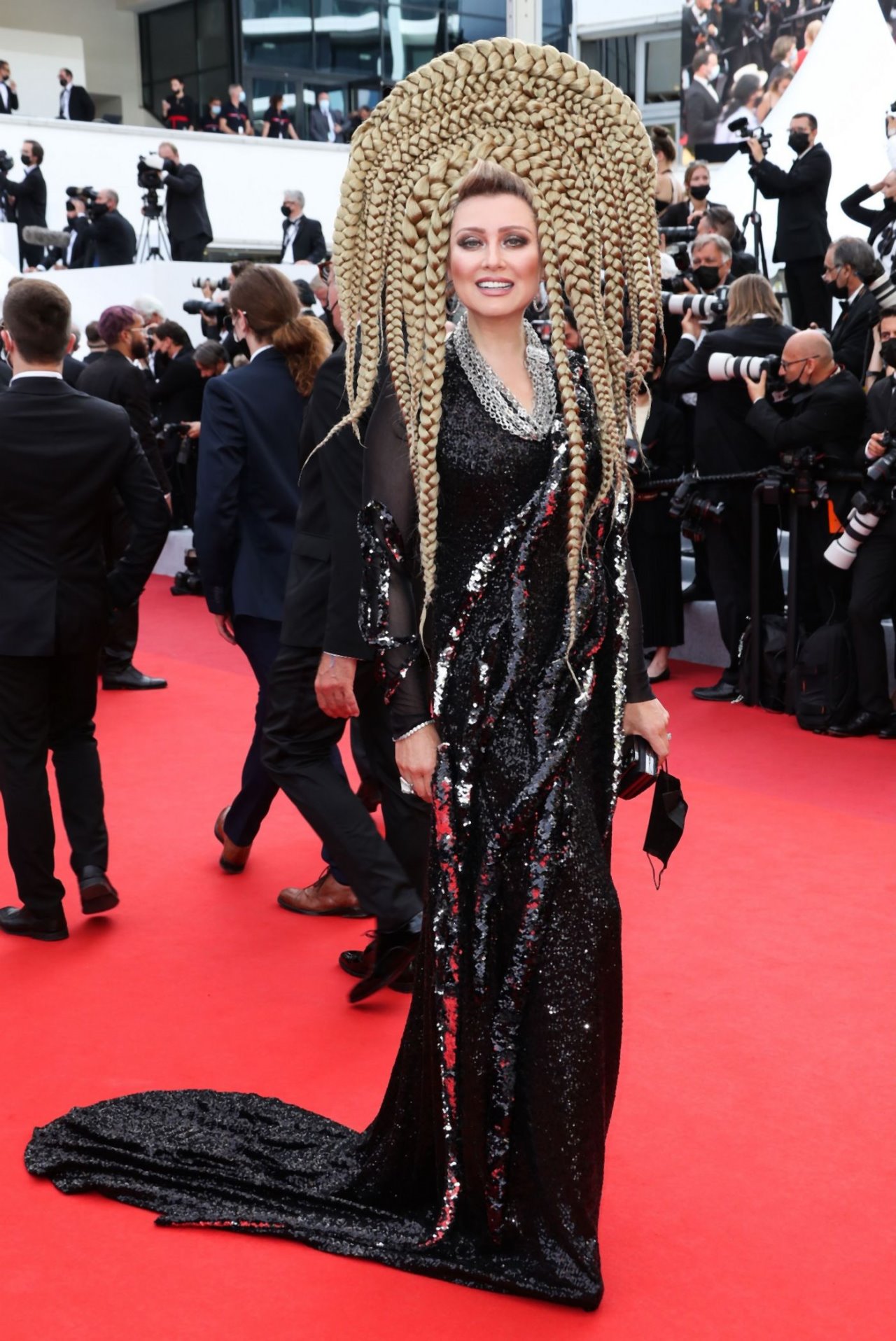 Žena Vinsenta Kasela blistala u Kanu