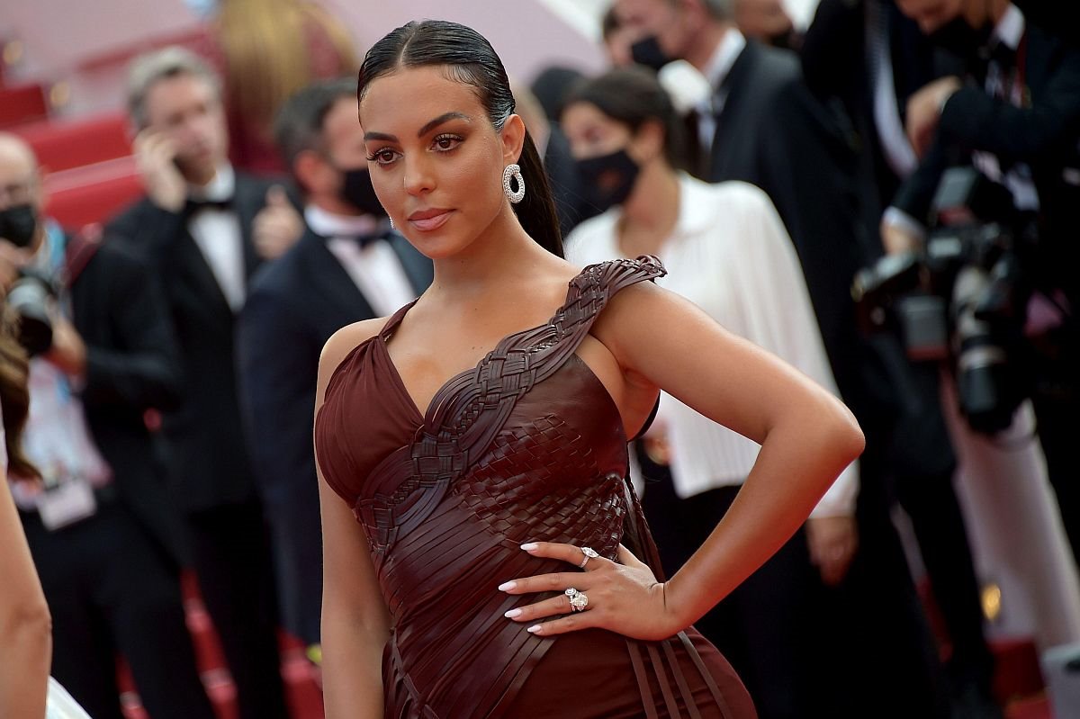 heorhina rodrigez 0622142364