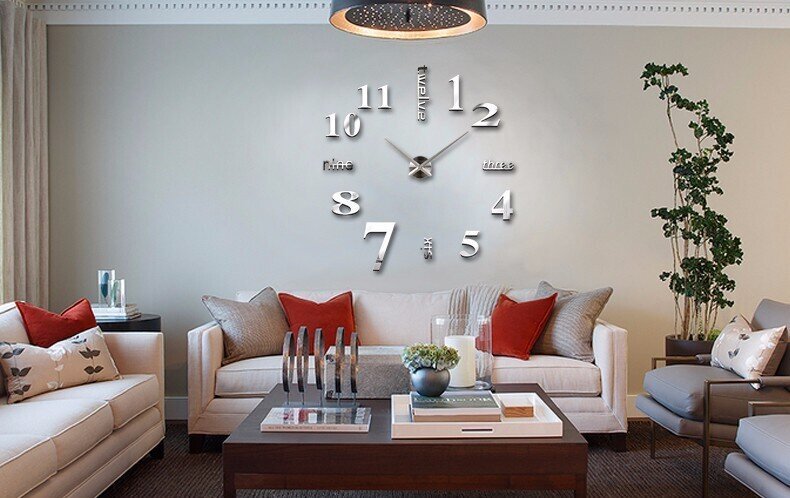 Linera avgust naslovna