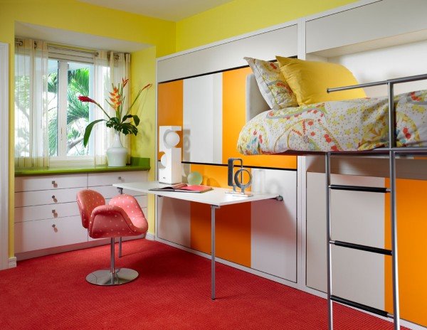 Jarki kolorit u modernom enterijeru