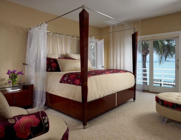 Jarki kolorit u modernom enterijeru