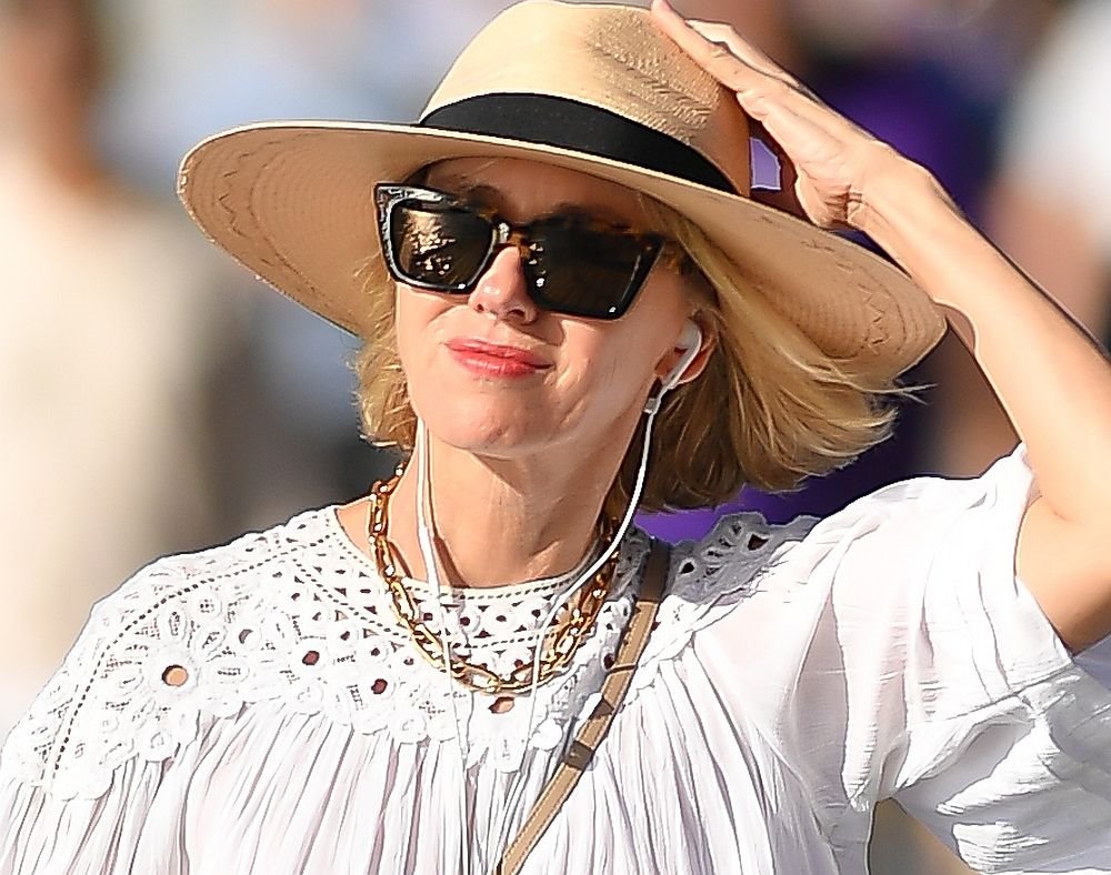 naomi vots 0636092599