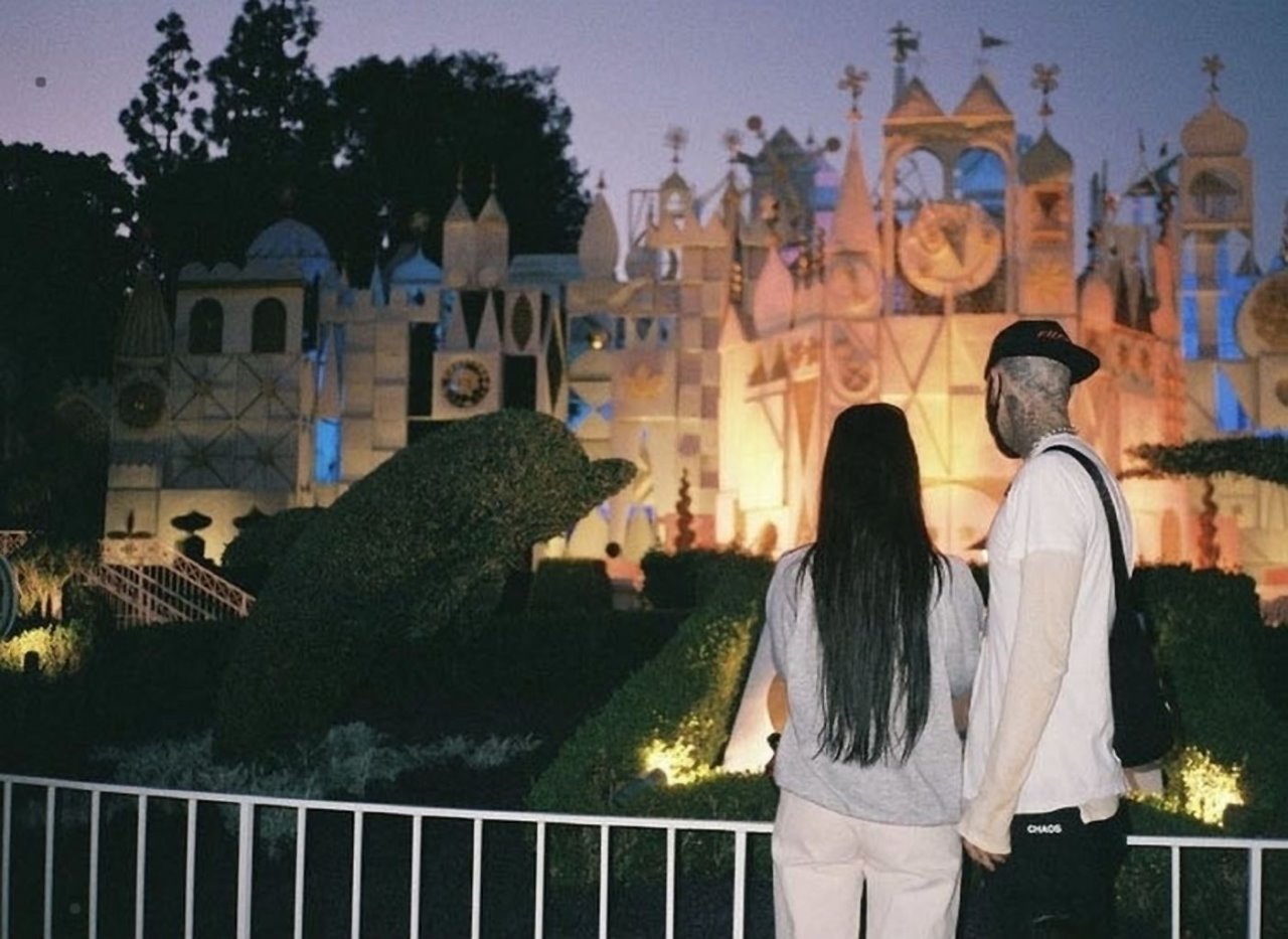 kortni kardasijan travis barker 0613072978