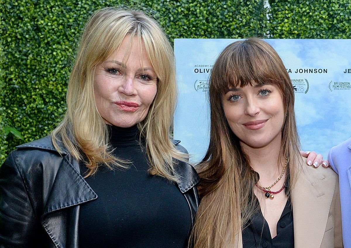 Melani Grifit i Dakota Džonson