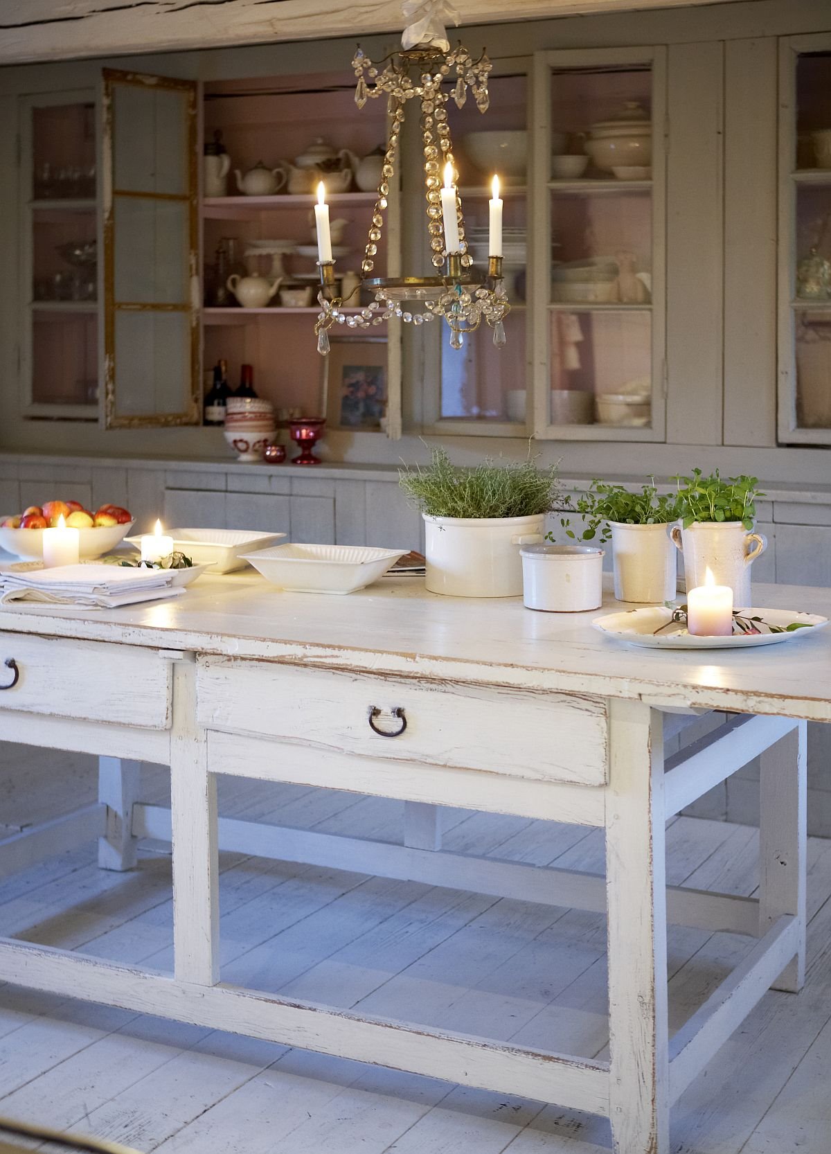 enterijer rusticni sto luster.jpg