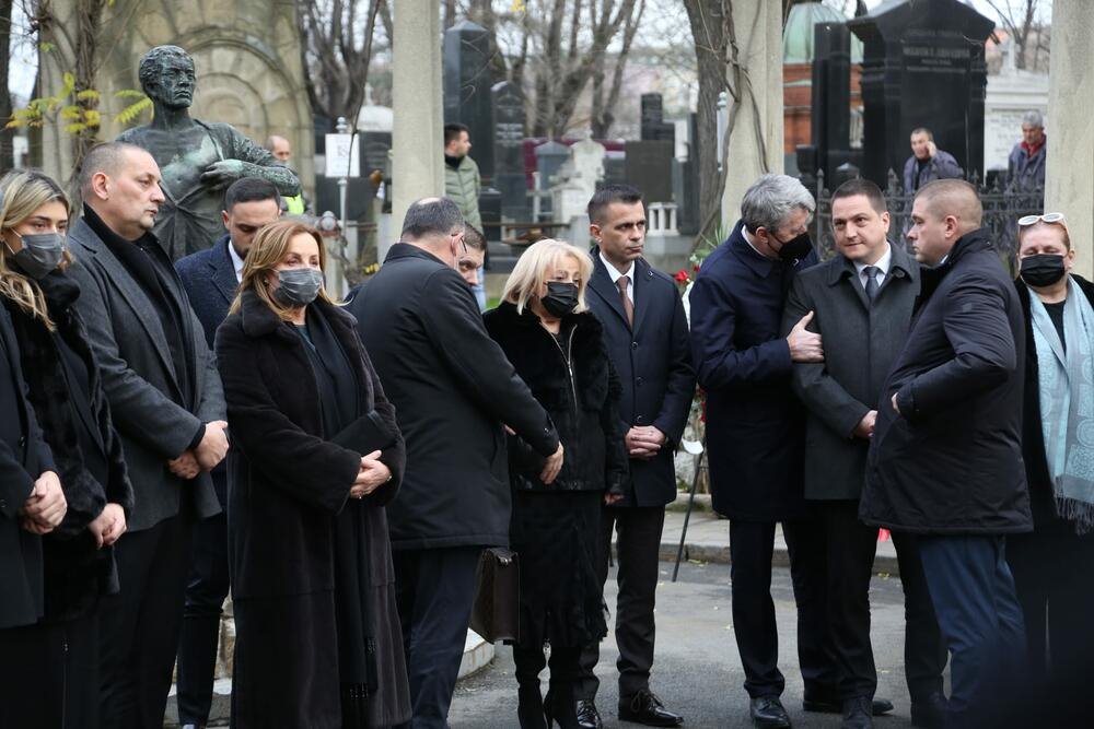 Estrada na sahrani Milutina Mrkonjica