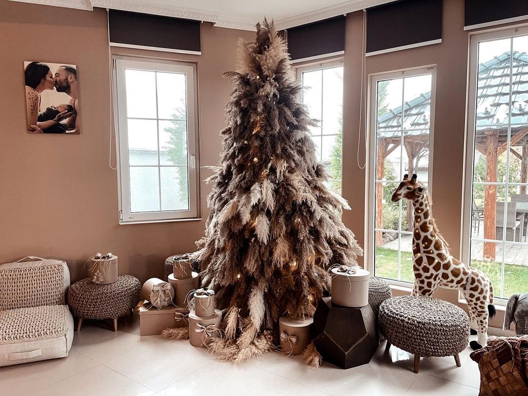 seka ukrasila kucu za novu godinu 4.jpg