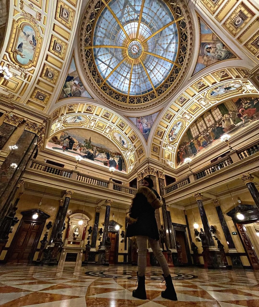 barbara bobak prag.jpg