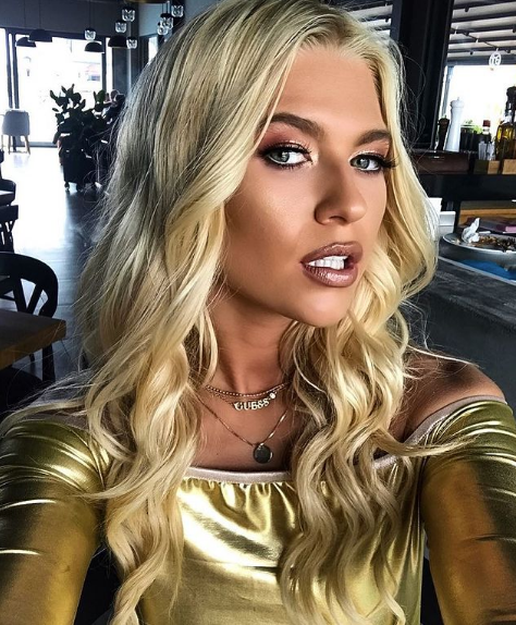 Devojka Novakovog brata