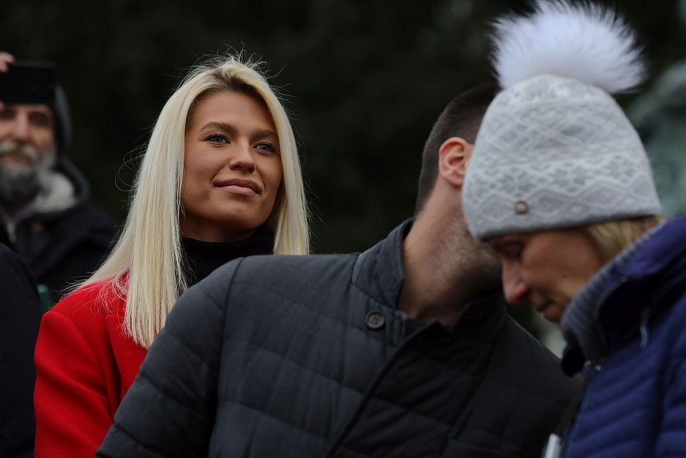 saska veselinov na skupu podrske novaku djokovicu
