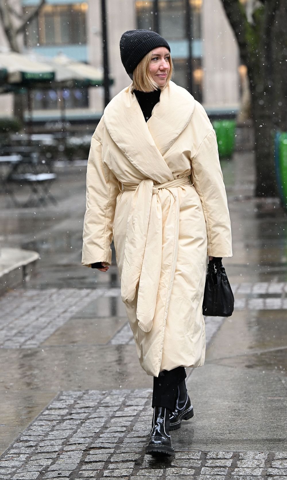 moda njujork 0662342813.jpg