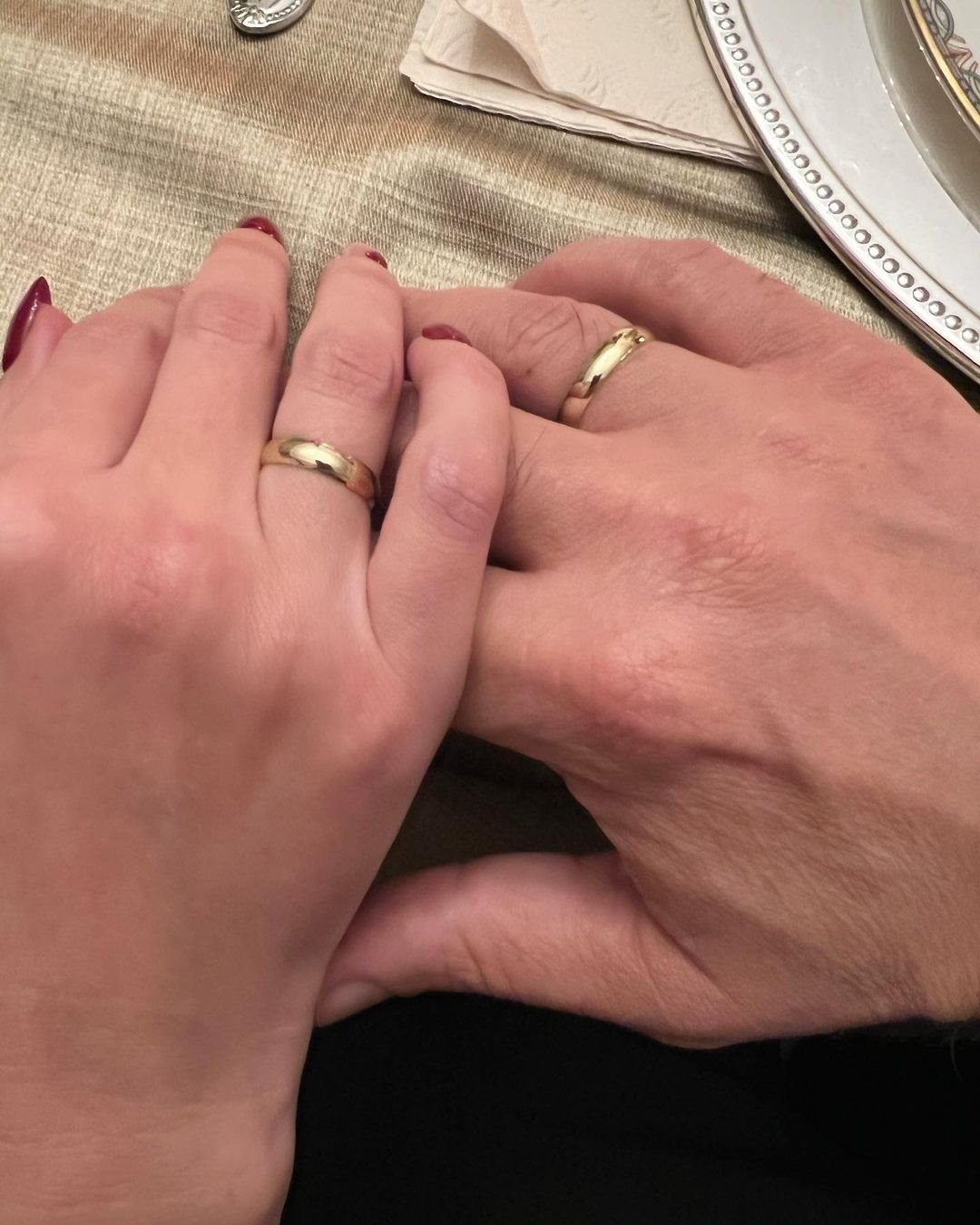 mustafa sandal melis burme.jpg