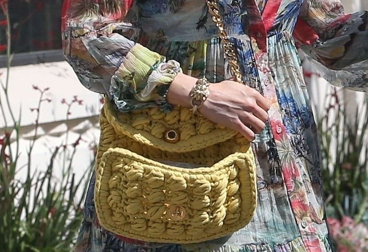 dzenifer lopez 0680528059.jpg