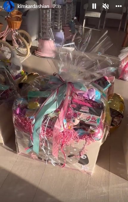 jaja za uskrs kim kardasijan 2.jpg