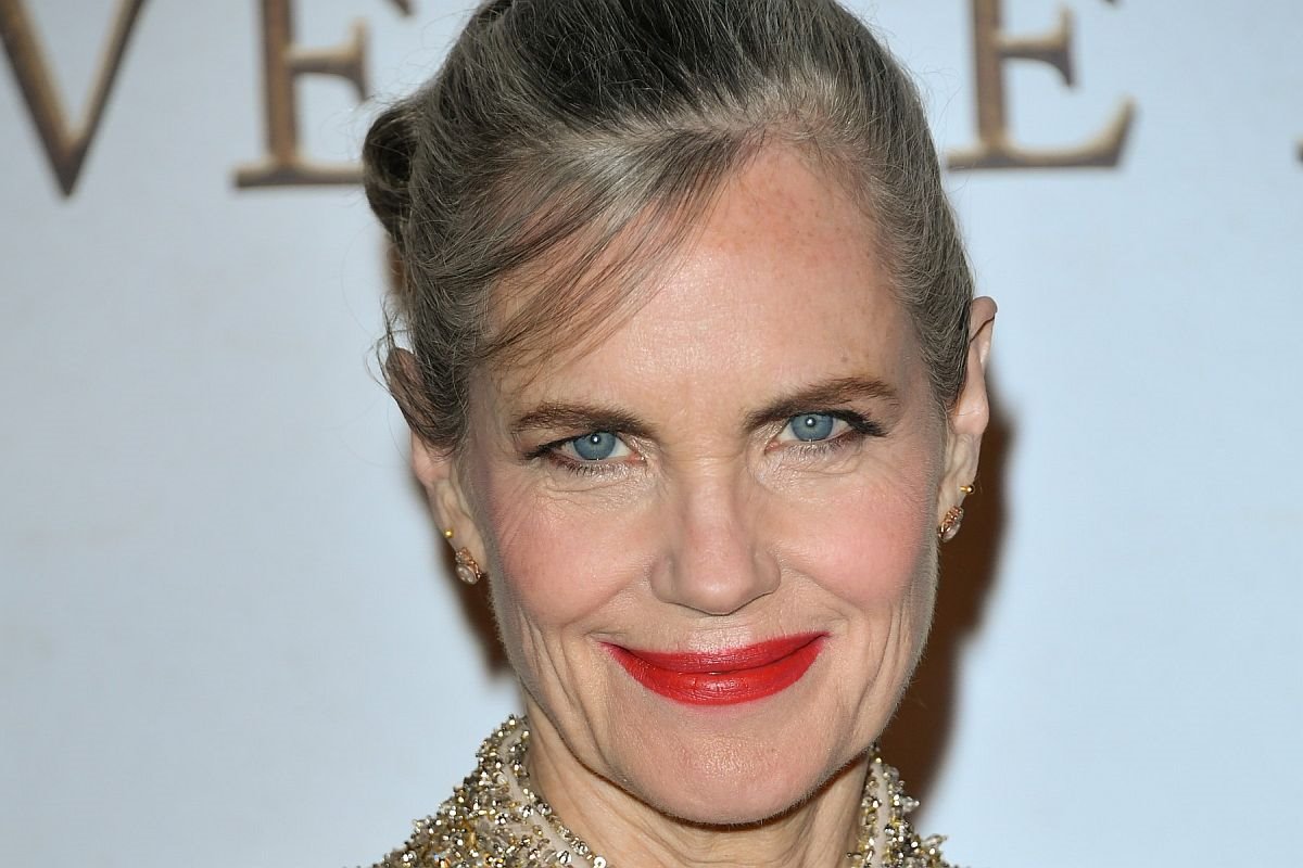 elizabet megovern kora