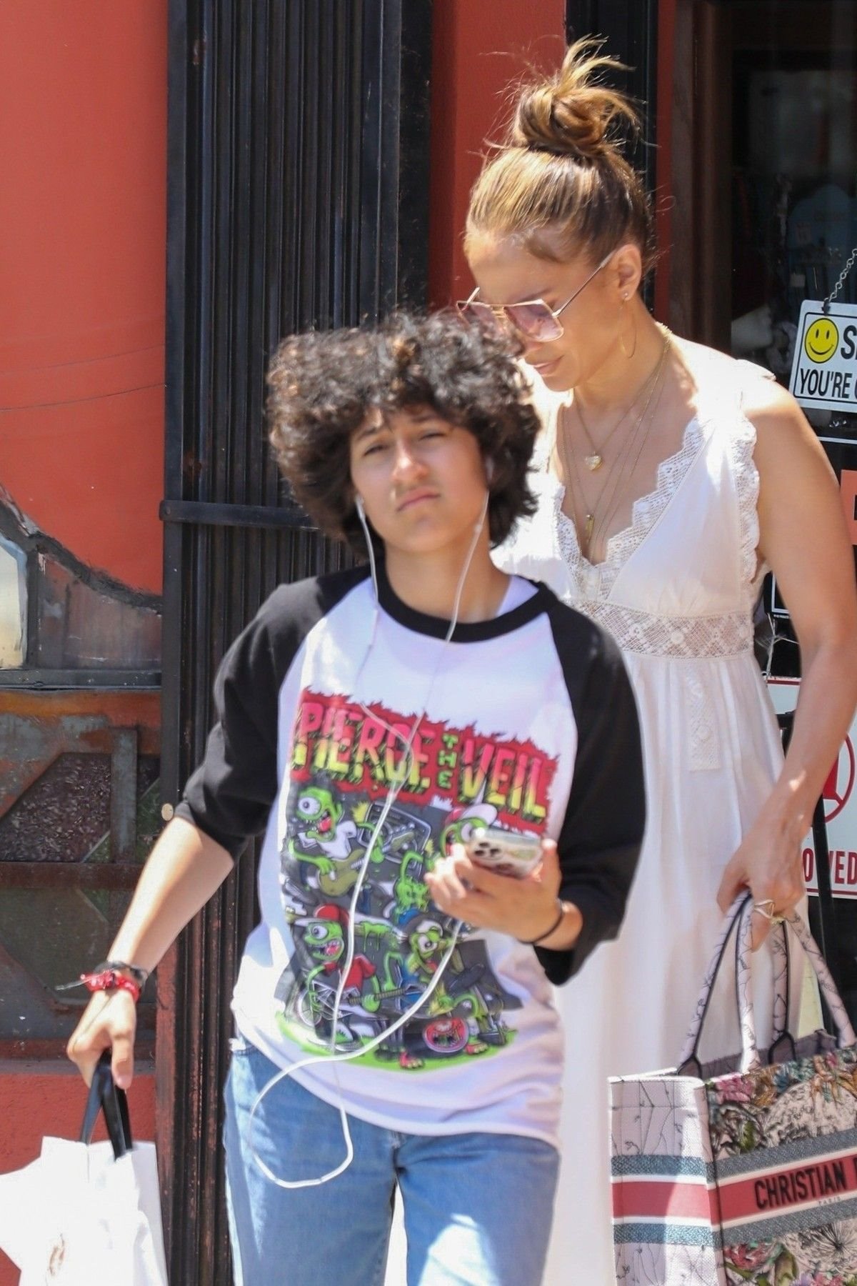 dzenifer lopez cerka 0691358240.jpg