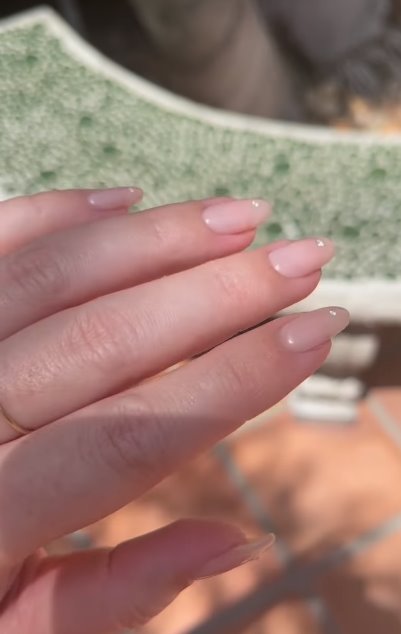 cirkoni na noktima.jpg