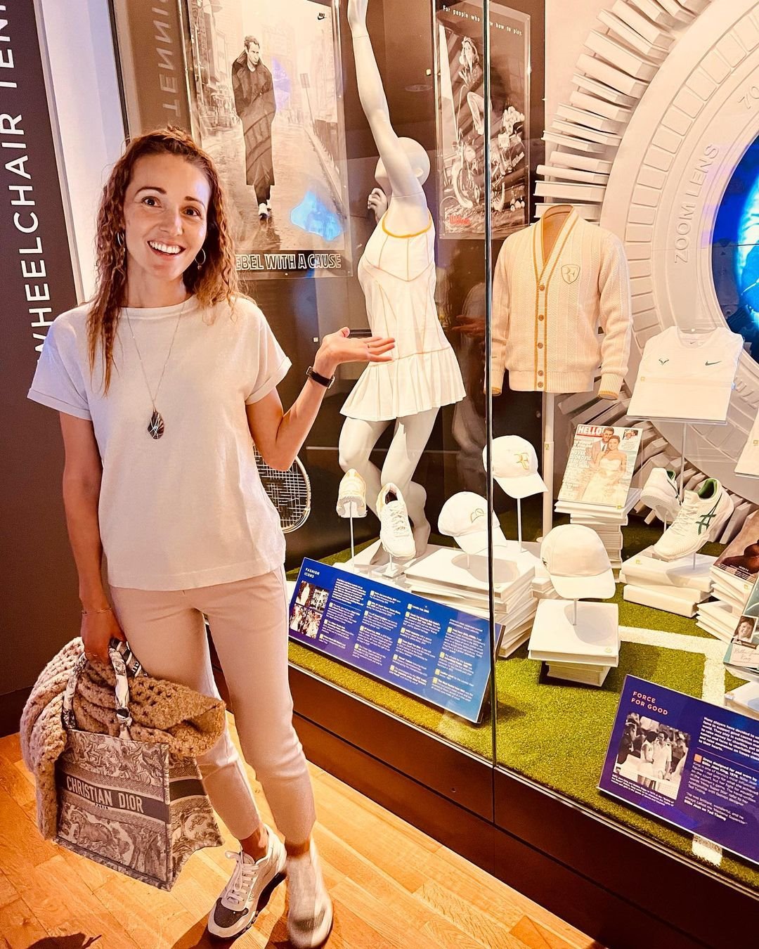 jelena djokovic dior tasna 3.jpg