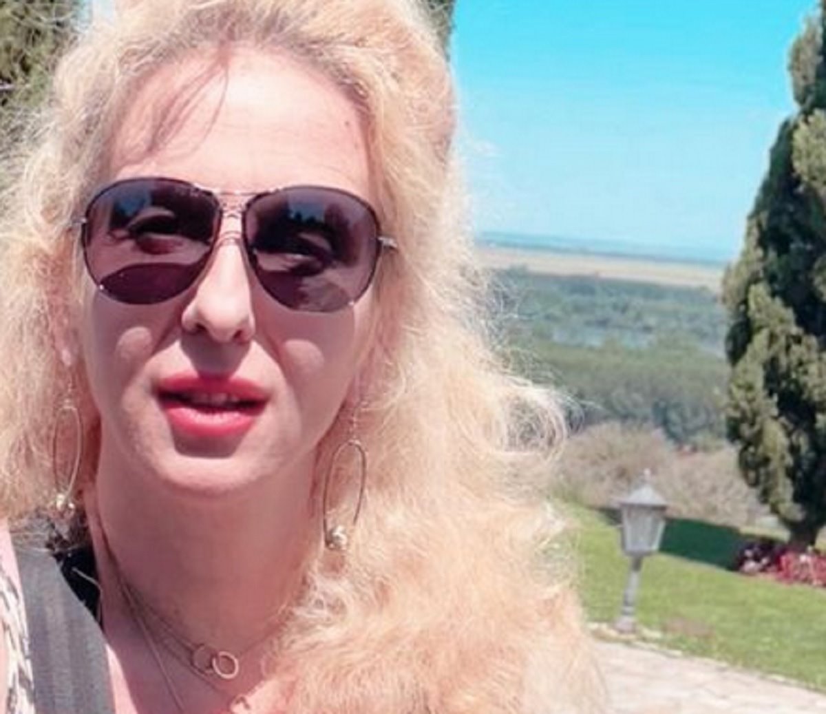 Ivana Mihić volontira u manastiru