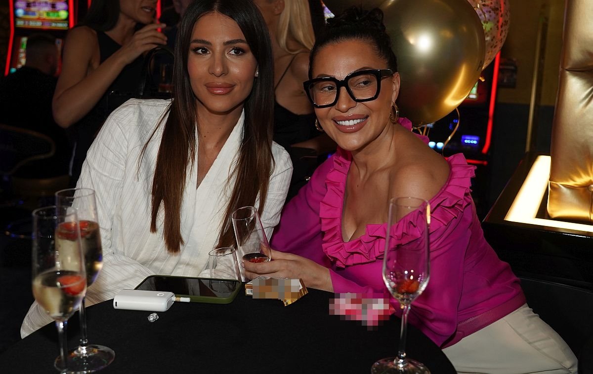 anastasija ceca raznatovic.jpg