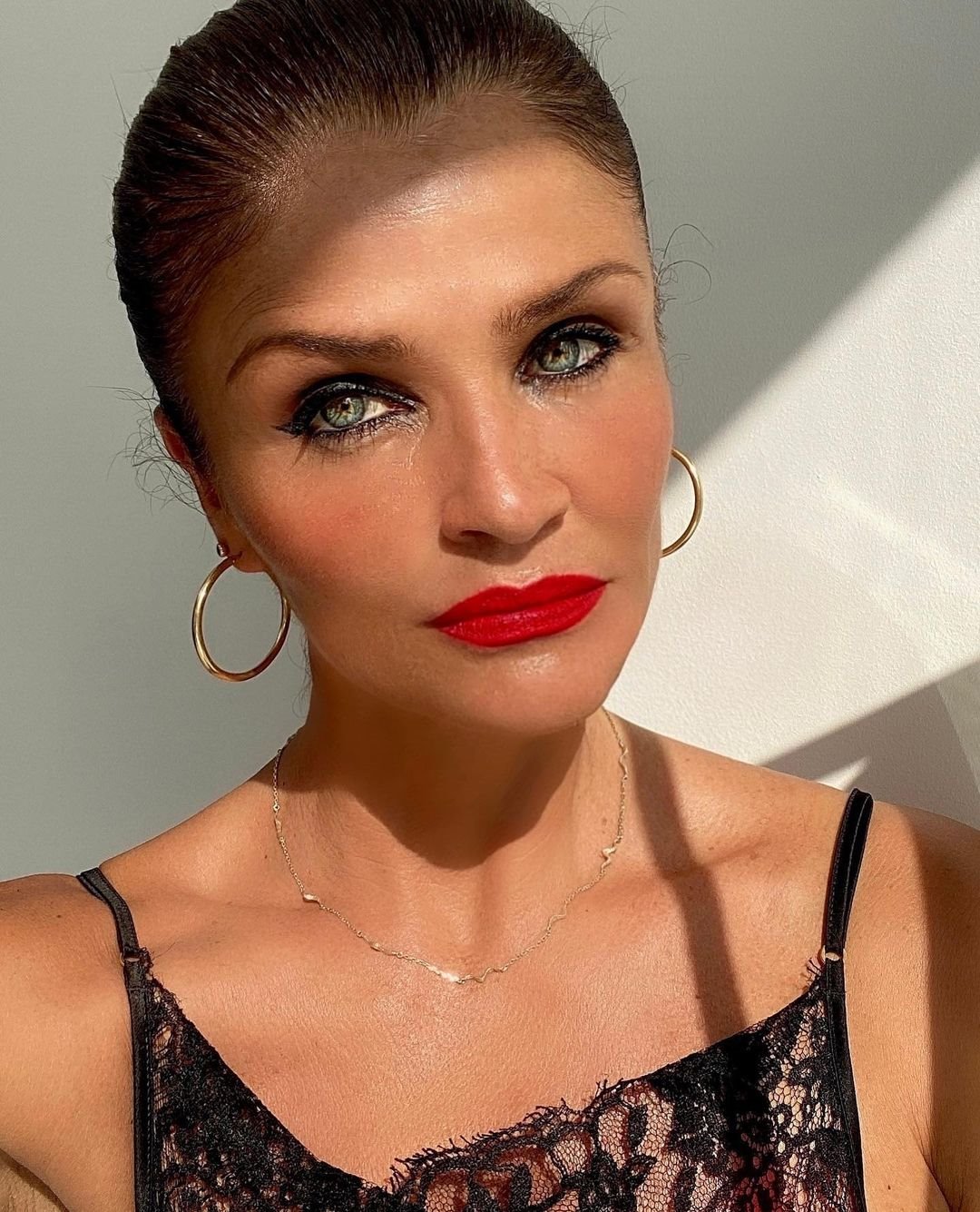 helena kristensen.jpg