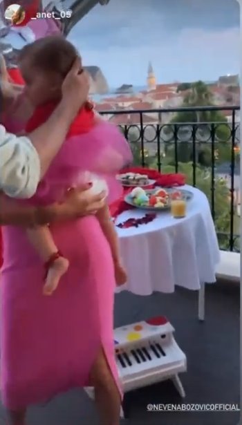 nevena bozovic slavi rodjendan cerki 5.jpg