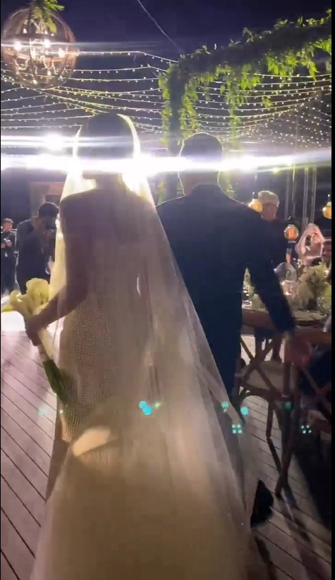 demet ozdemir vencanje 3.jpg